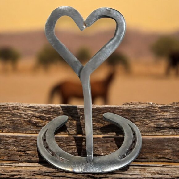 GyspyCwboy Original Handmade Horseshoe Heart - Picture 3 of 8